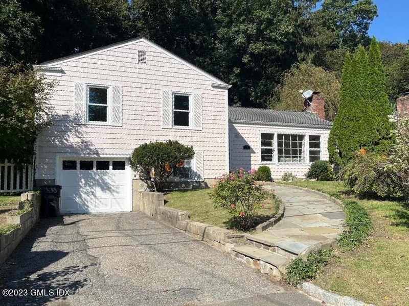 39 Mallard Drive, Greenwich, CT, 06830 3 BR for rent, singlefamily