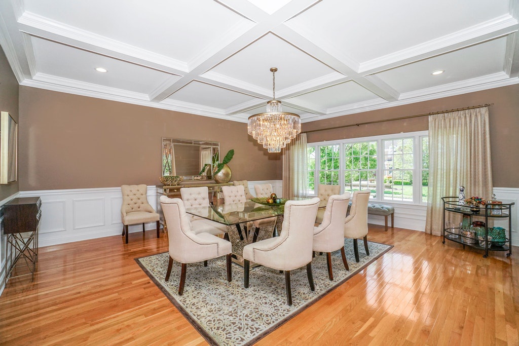 121 Elmwood Dr, Dix Hills, NY, 11746 Nest Seekers Nest Seekers