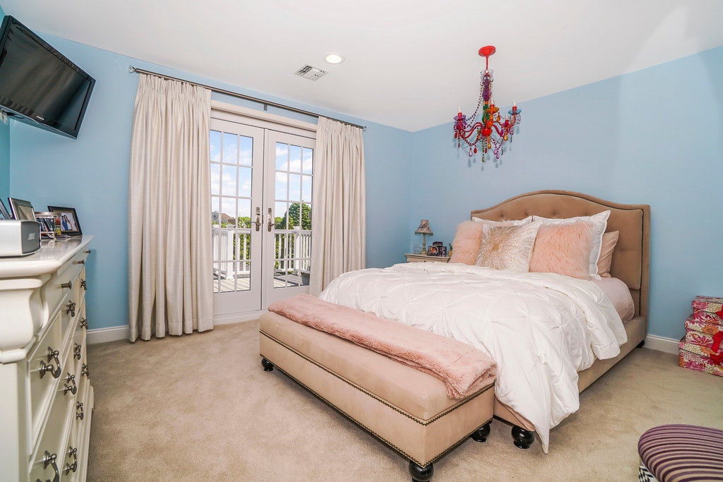 121 Elmwood Dr, Dix Hills, NY, 11746 Nest Seekers Nest Seekers