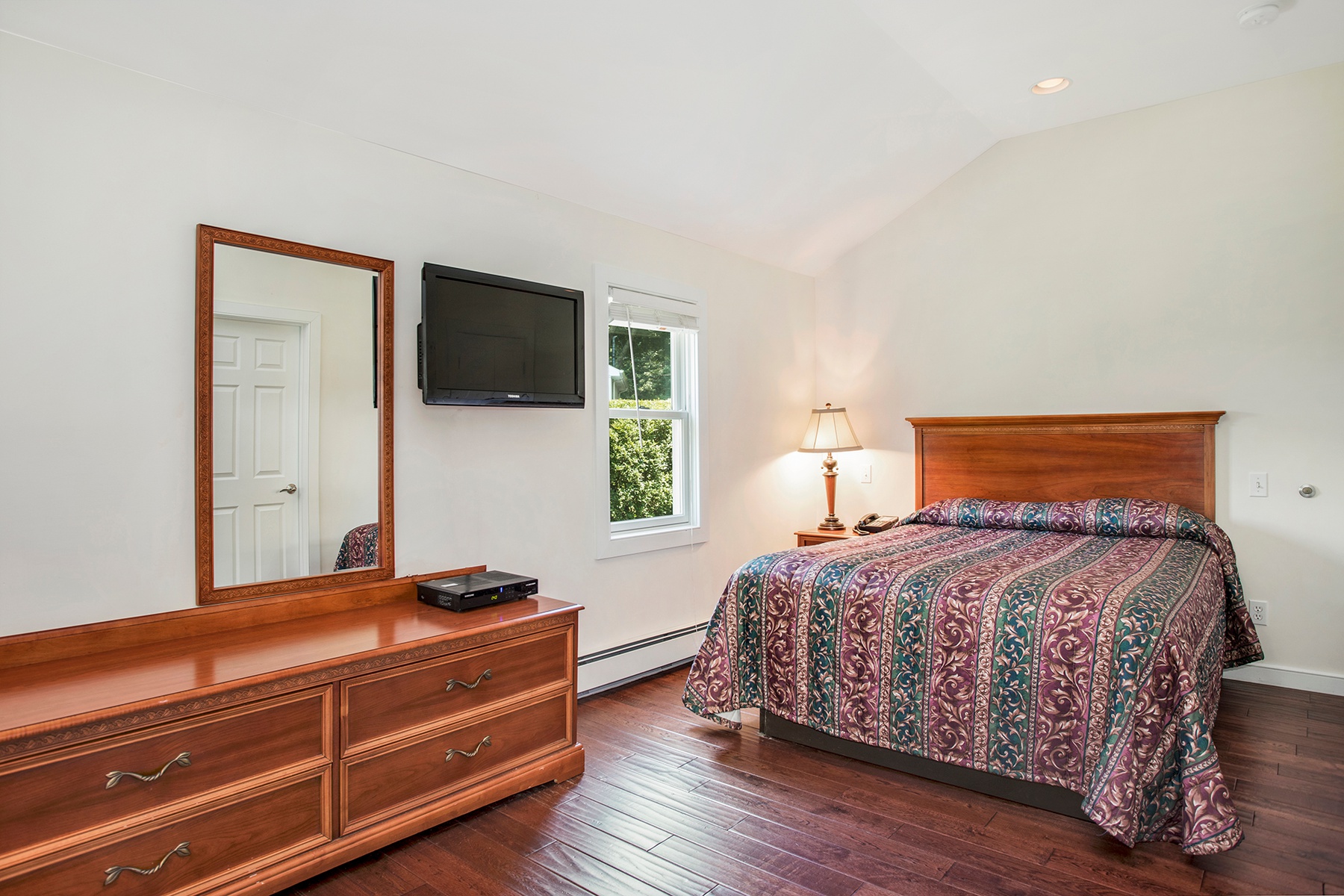 3720 Montauk Hwy Sagaponack NY, Sagaponack, NY, 11962 Nest Seekers