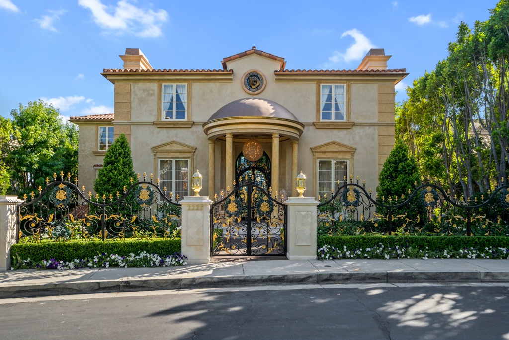 2223 Queensborough Ln, Los Angeles, CA, 90077 5 BR for sale, Mansion