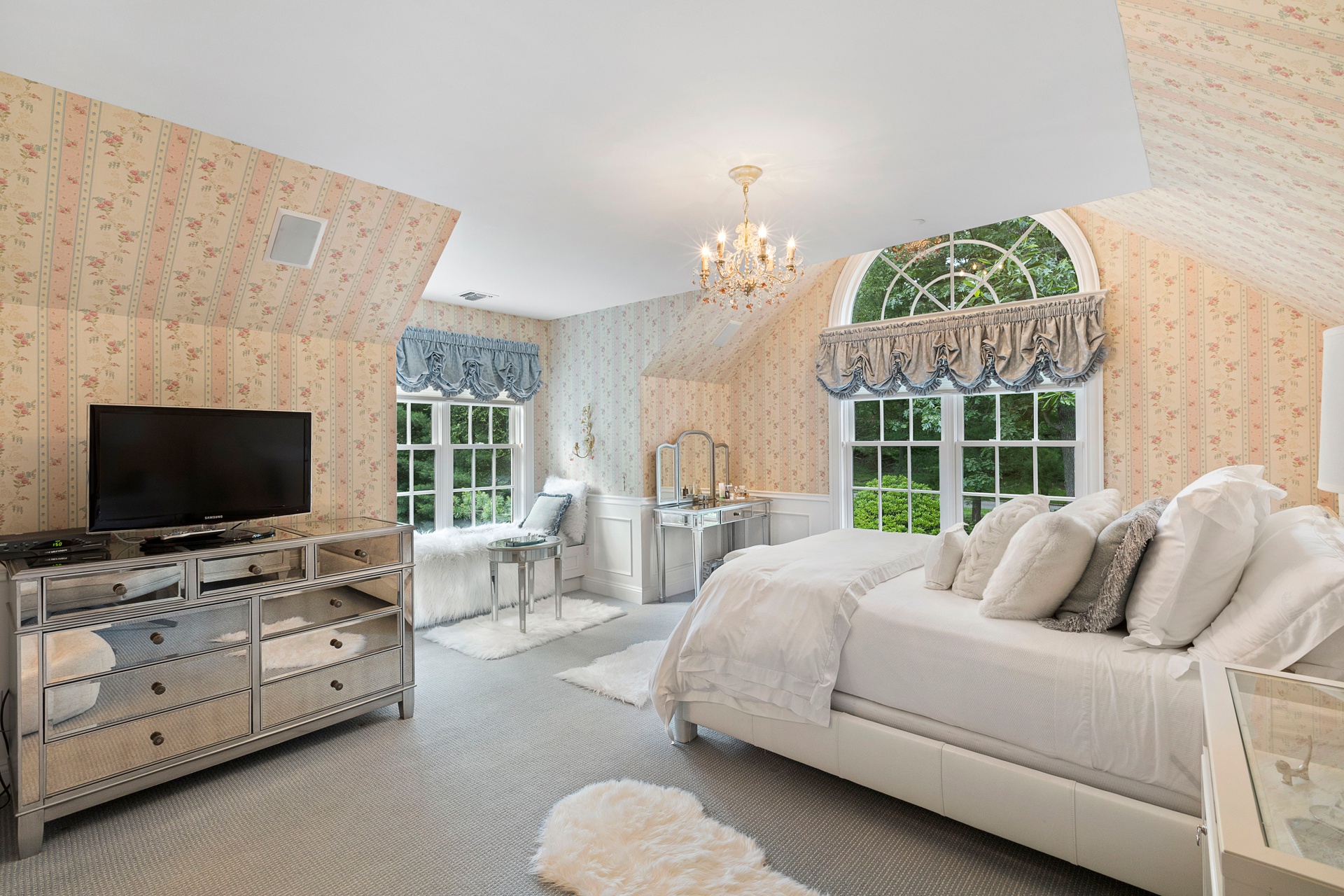 5 Evans Dr, Brookville, Glen Head, NY, 11545 Nest Seekers Nest Seekers