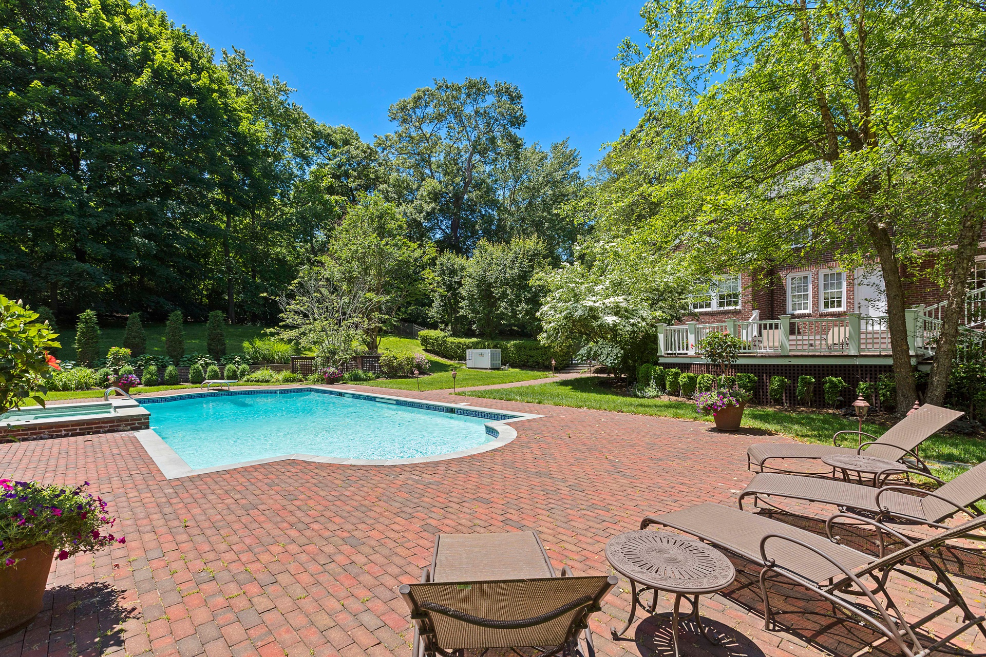 5 Evans Dr, Brookville, Glen Head, NY, 11545 Nest Seekers Nest Seekers