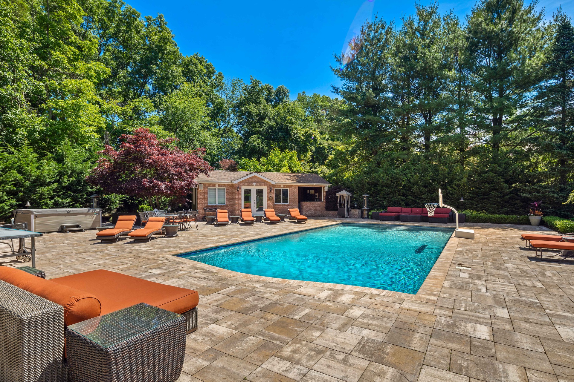 25 Elm St, Woodbury, New York, 11797 7 BR for sale, singlefamily sales Nest Seekers