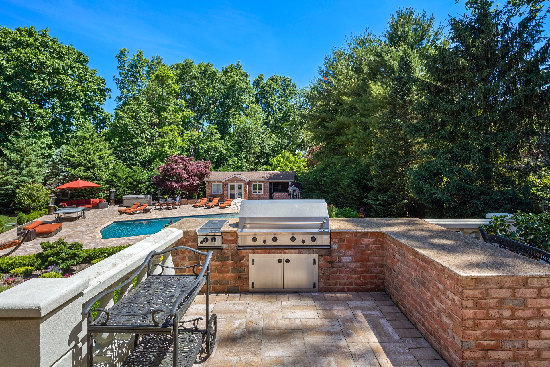 25 Elm St, Woodbury, New York, 11797 7 BR for sale, singlefamily sales Nest Seekers