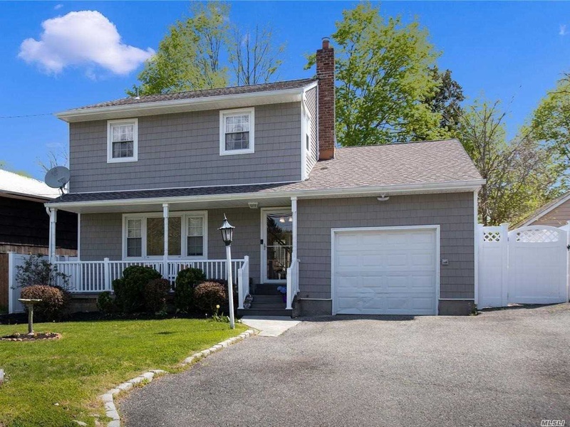 410 Lenox Road, Huntington Sta, NY, 11746 4 BR for sale, Residential