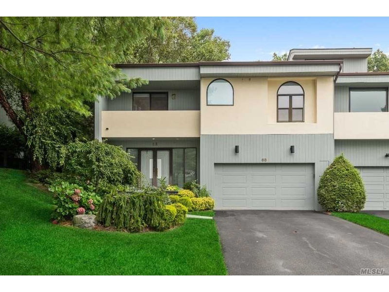 68 Eagle Chase, Woodbury, NY, 11797 3 BR for sale, Residential sales