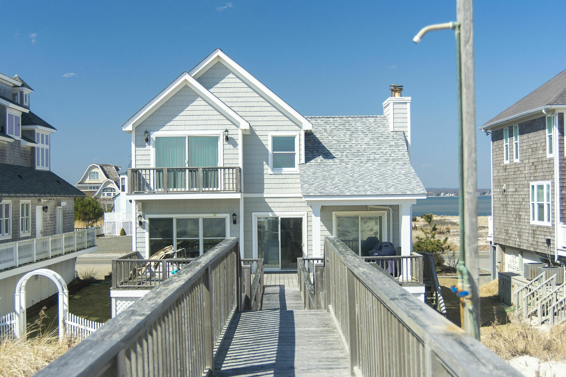 753 Dune Rd, Westhampton Beach, New York, 11978 4 BR for sale, single