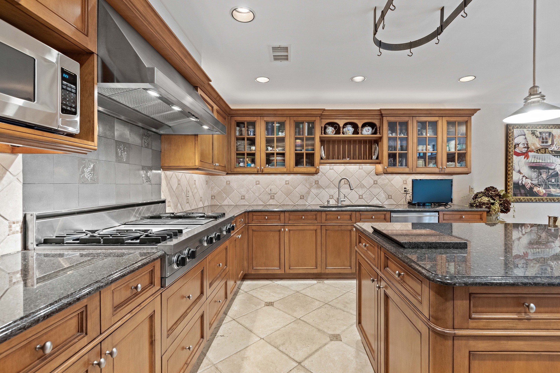 79 Eagle Chase, Woodbury, Woodbury, New York, 11797 3 BR for sale