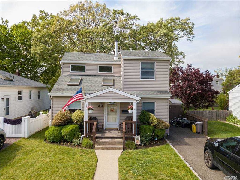 131 Massachusetts Ave, Massapequa, New York, 11758 2 BR for sale