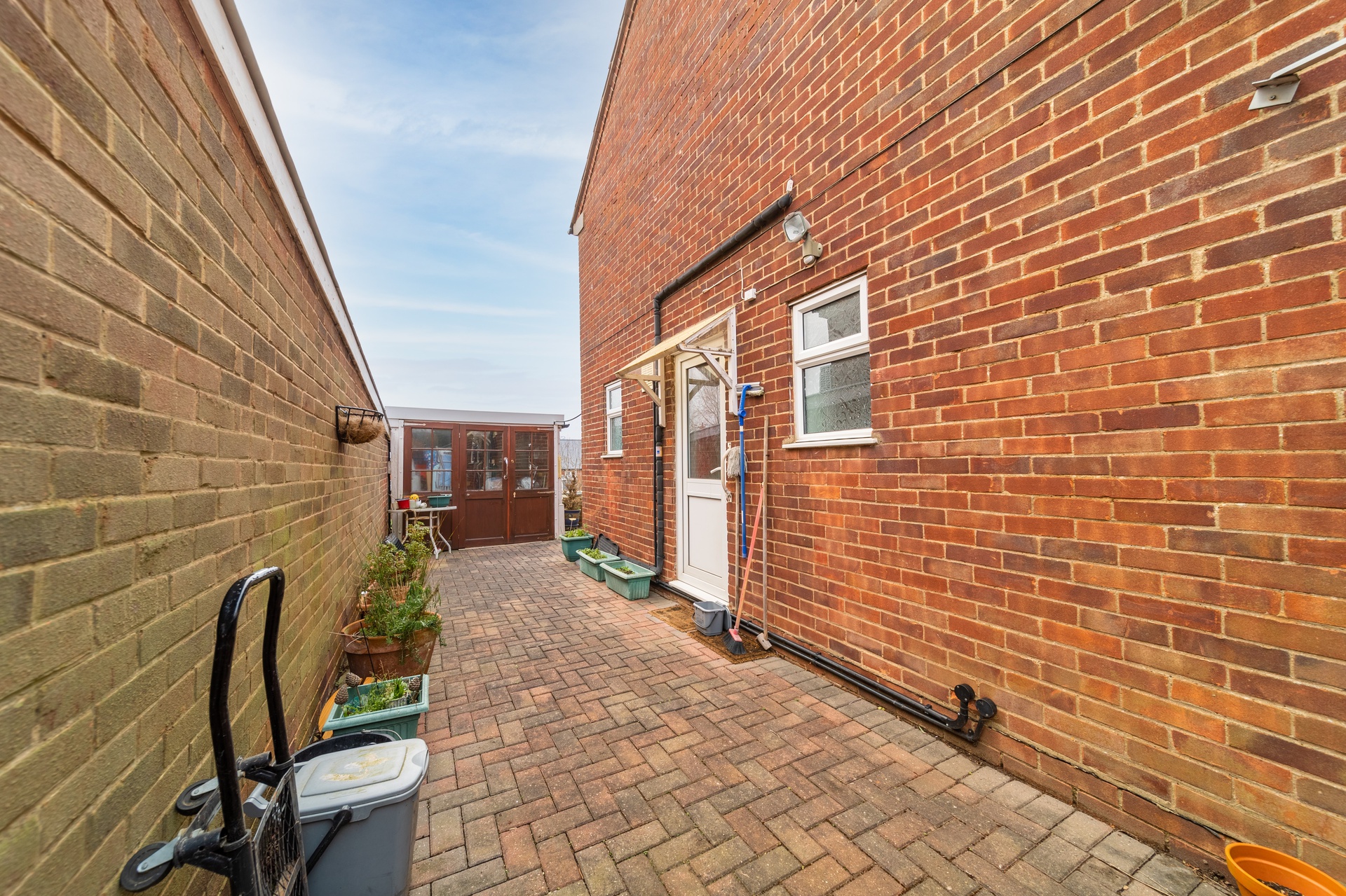 4 Jenkinson Road, Towcester., Towcester, Northamptonshire, NN12 6AW 3