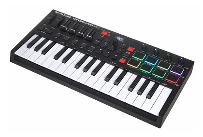 Top 11 MIDI Keyboards/Controllers For FL Studio 2025
