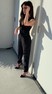 Jenna Ortega's Feet - Photos, Shoe Size, and More | FeetDatabase.com