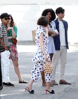 The best Lily Collins feet pictures 🤩