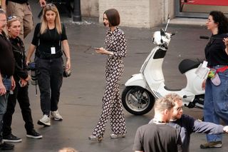 The best Lily Collins feet pictures 🤩