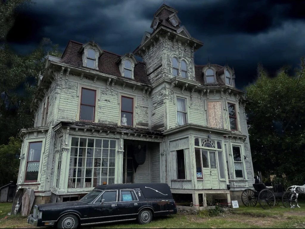 Paranormal Expeditions Begin At The Mysterious Bruce Mansion In Brown City