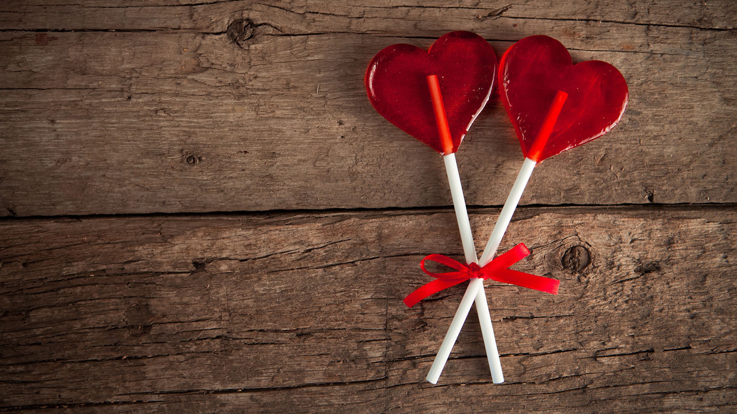 нарисованное сердце на прозрачном фоне