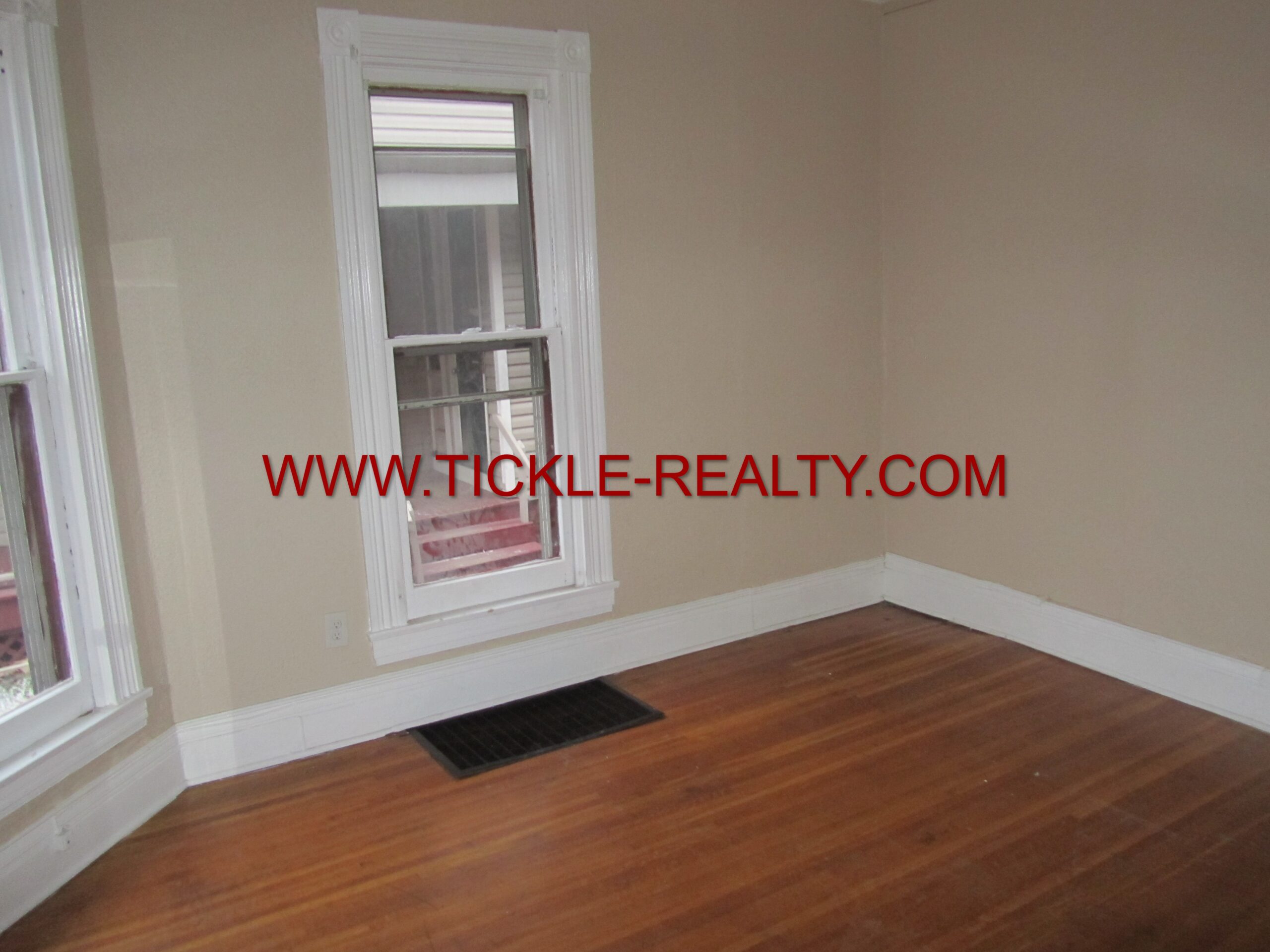 Tickle Real Estate IMG_6571