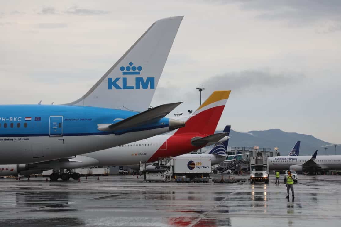 Panama airport reopens for international flights and visitors