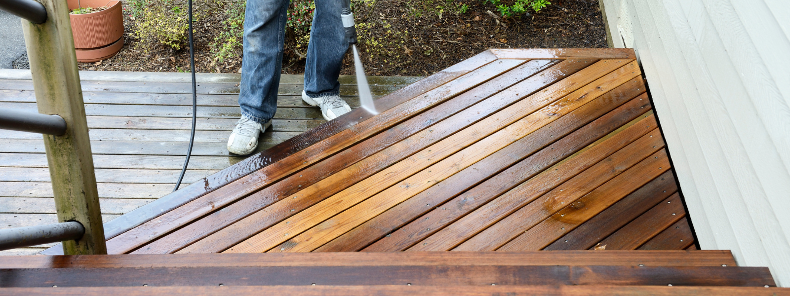 Deck Staining Deck Detergents