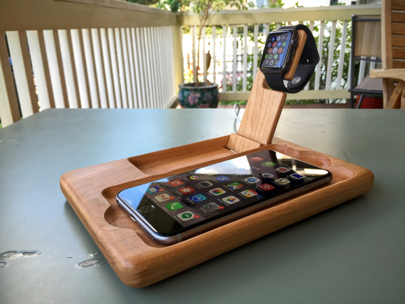 Eight Apple Watch Stands That Stand Out TidBITS