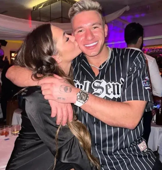 Who is Instagram Star, Celina Smith? Age, Boyfriend, Net Worth(03)