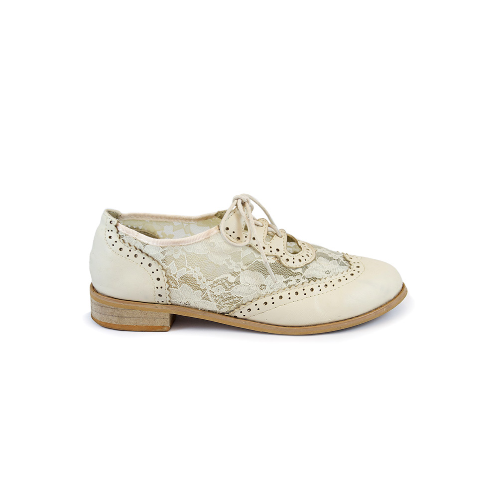 Vintage Brogues - Tidy Kingdom - Travel 