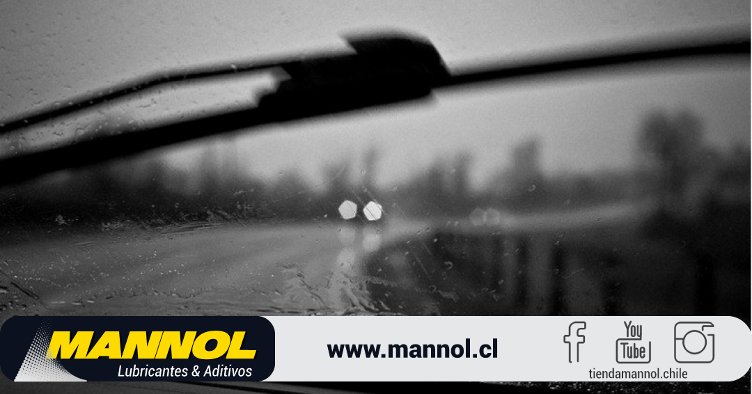 La manera más rápida de desempañar el parabrisas del coche Mannol