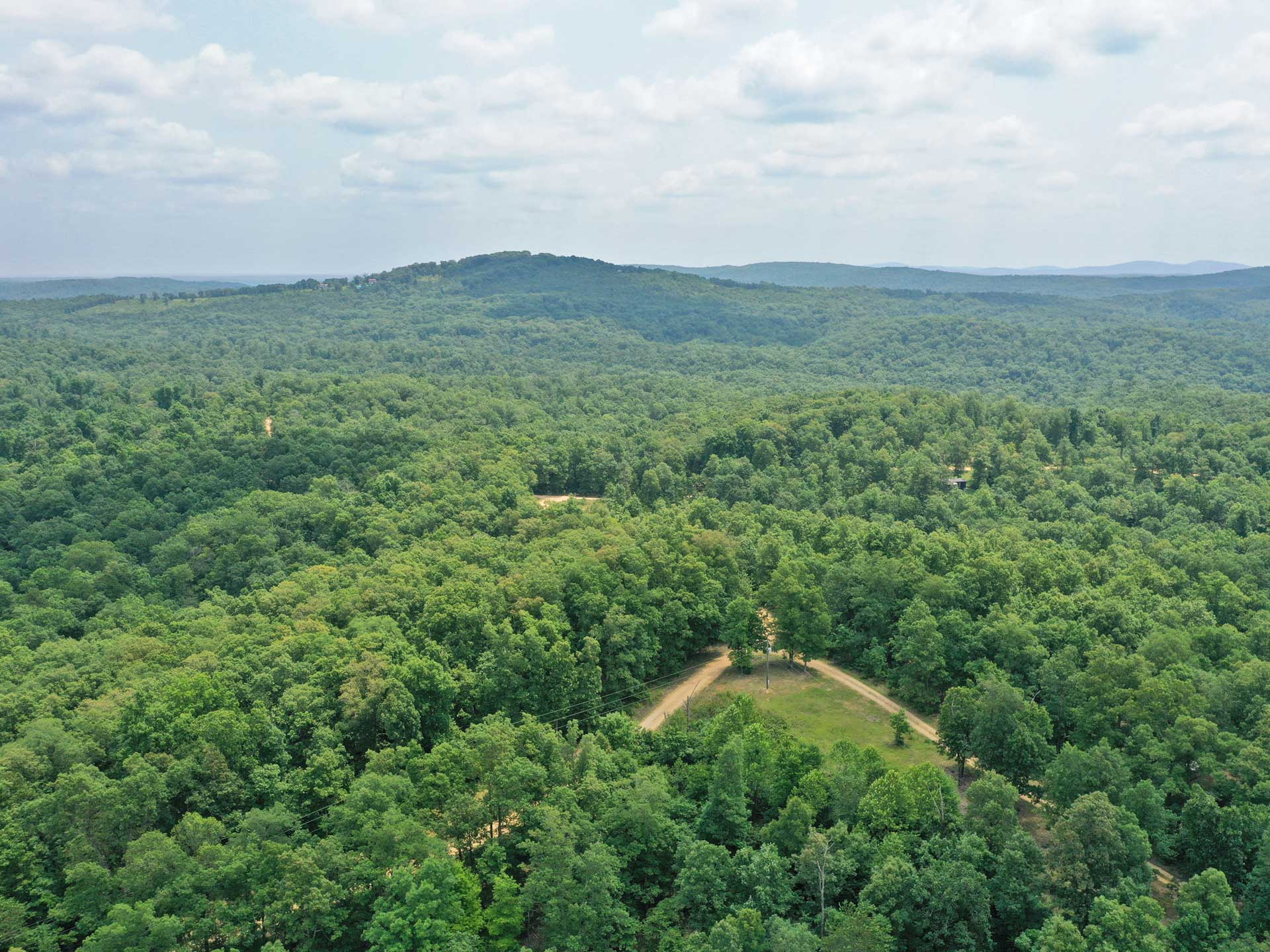 3.5 Acre Ozark Mountain Land Mobiles Allowed 1 Hour From Farmington