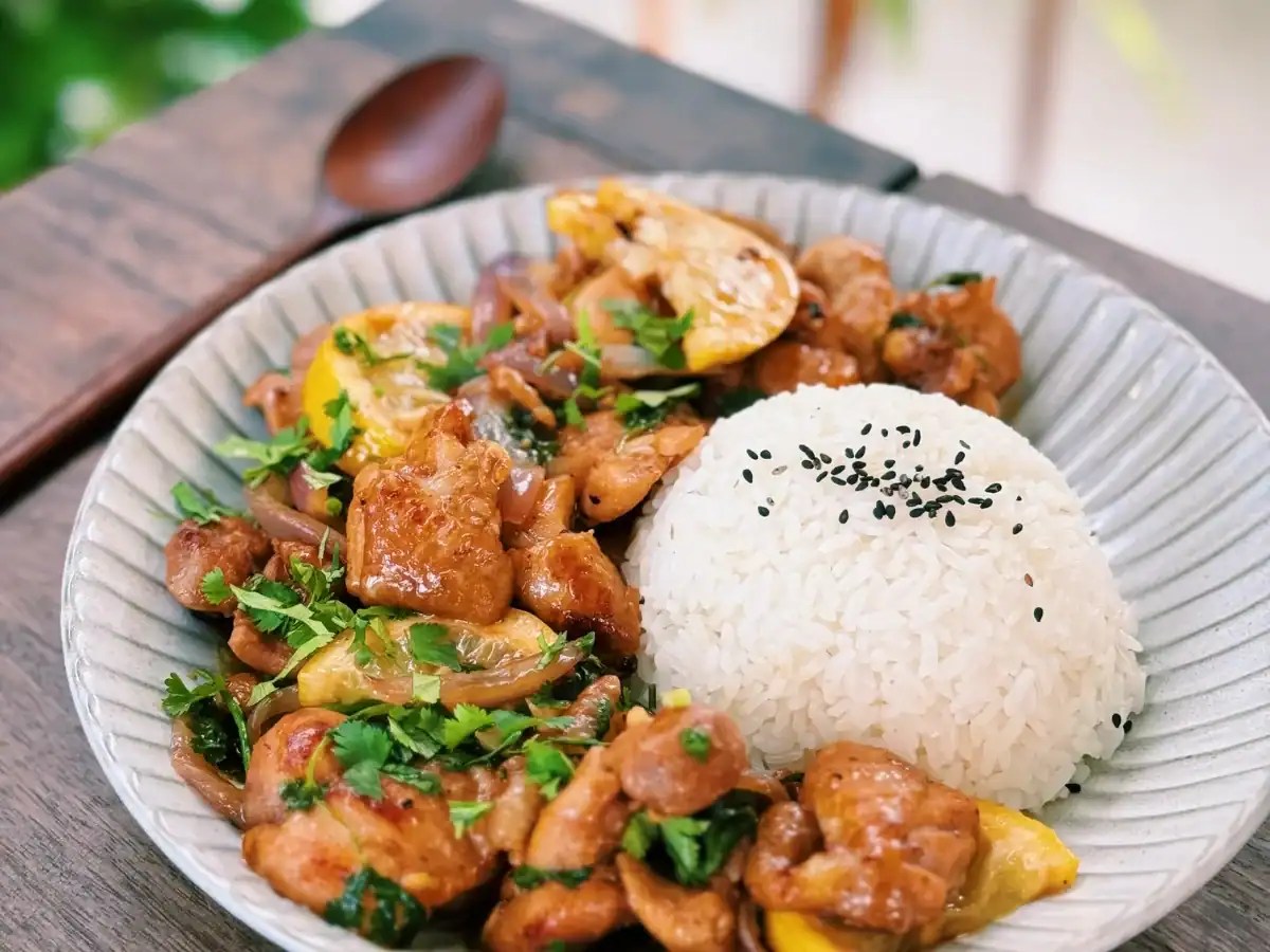 20Minute PanFried Lemon Garlic Chicken Tiffy Cooks