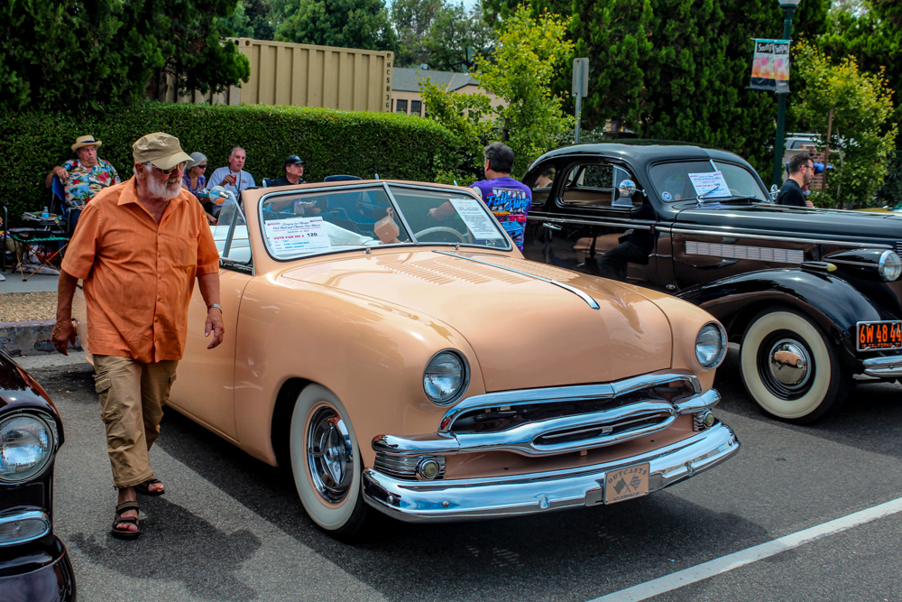 Cruz’n for Roses Car Show celebrates 15th year Tiger Newspaper