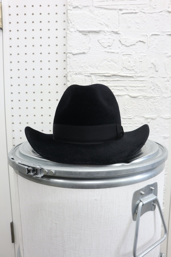 TIGHT / RIVERMAGA（BLACK）