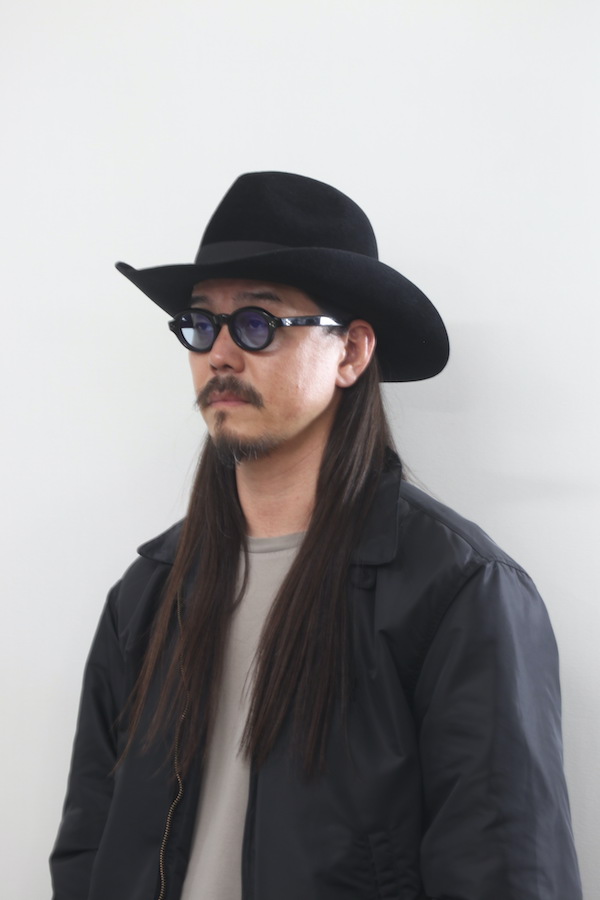 TIGHT / RIVERMAGA（BLACK）