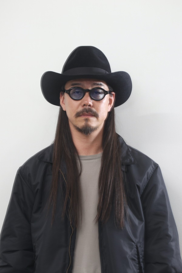 TIGHT / RIVERMAGA（BLACK）