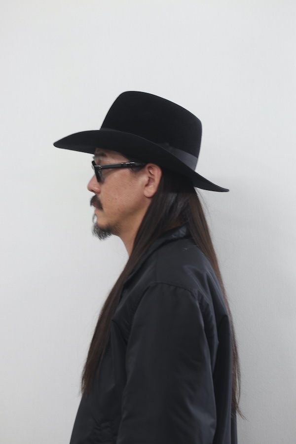 TIGHT / RIVERMAGA（BLACK）