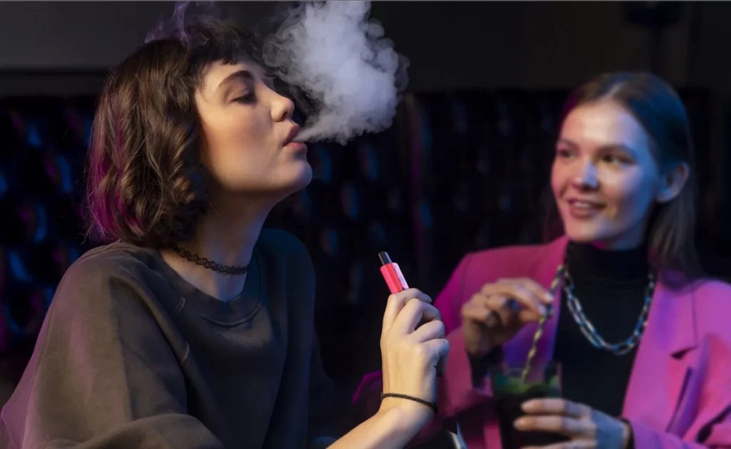 Disposable Vape vs. Normal Vape Which is Better? Tikobar