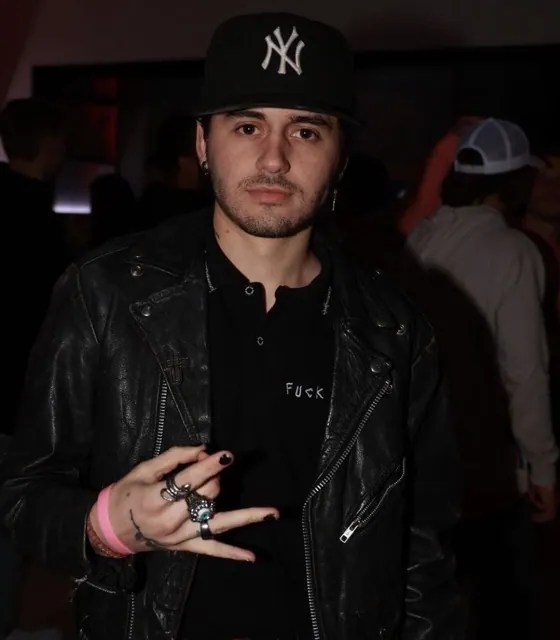 Isaak Presley (TV Actor) Age, Girlfriend, Net Worth, Height & More