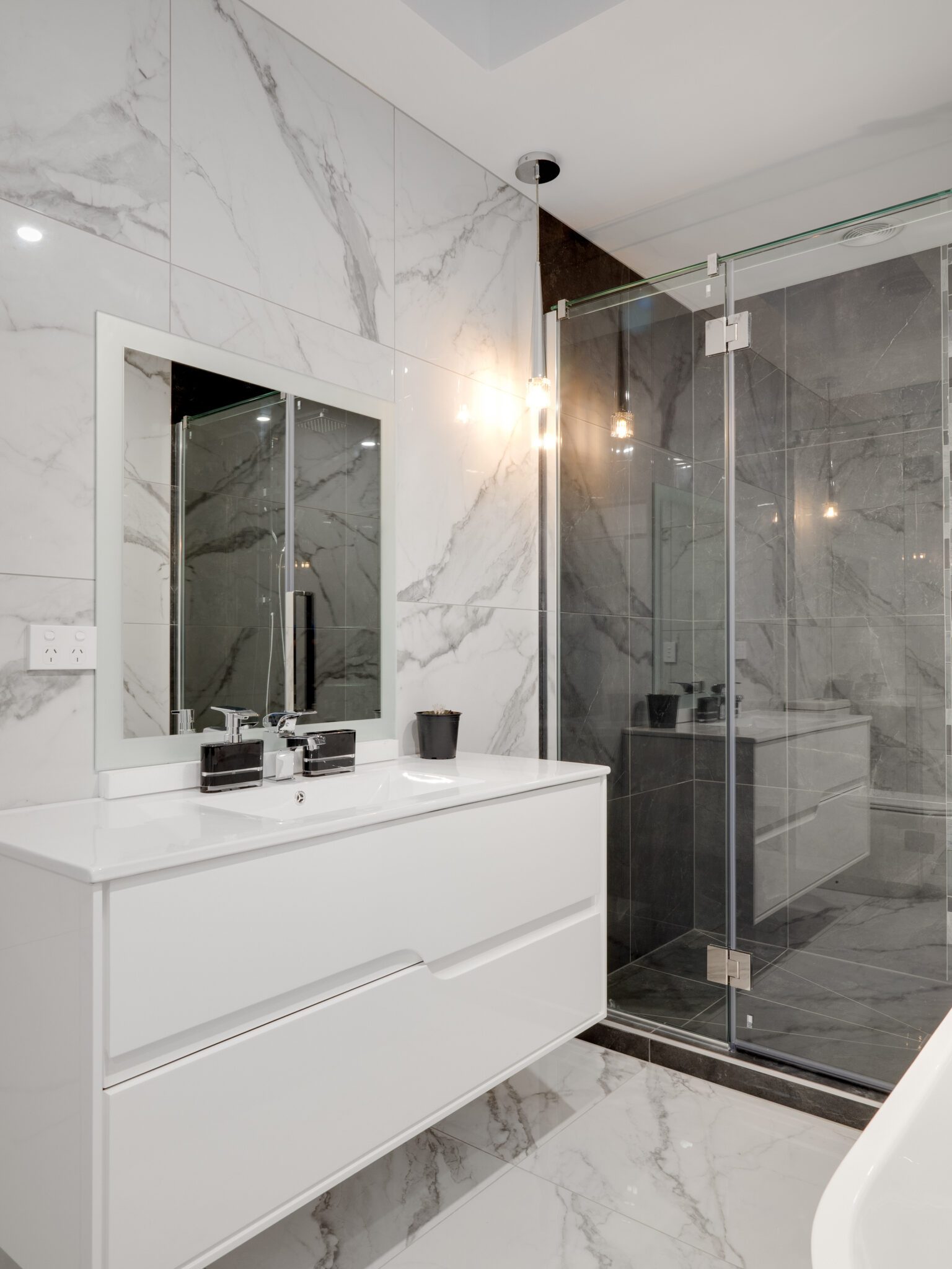 Dream Marble Look Bathroom Tilemax