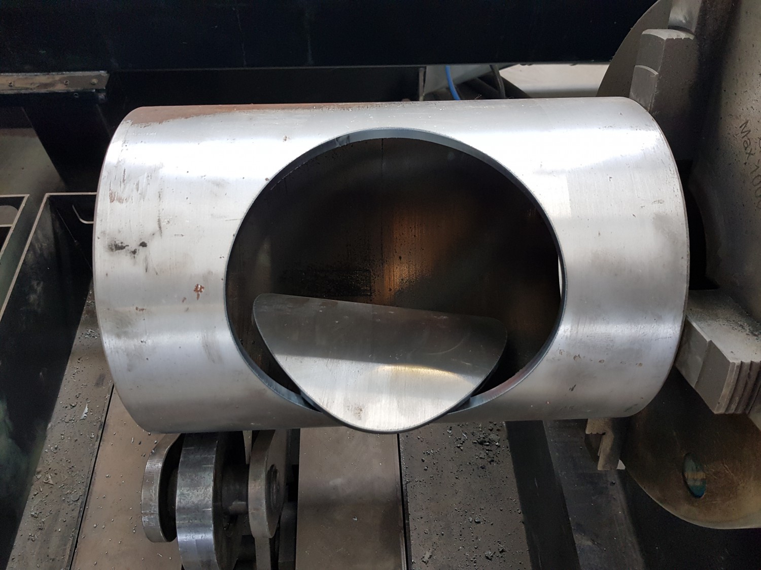 Plasma Cutting Ermaksan / Hypertherm 130XD Tim Set LTD