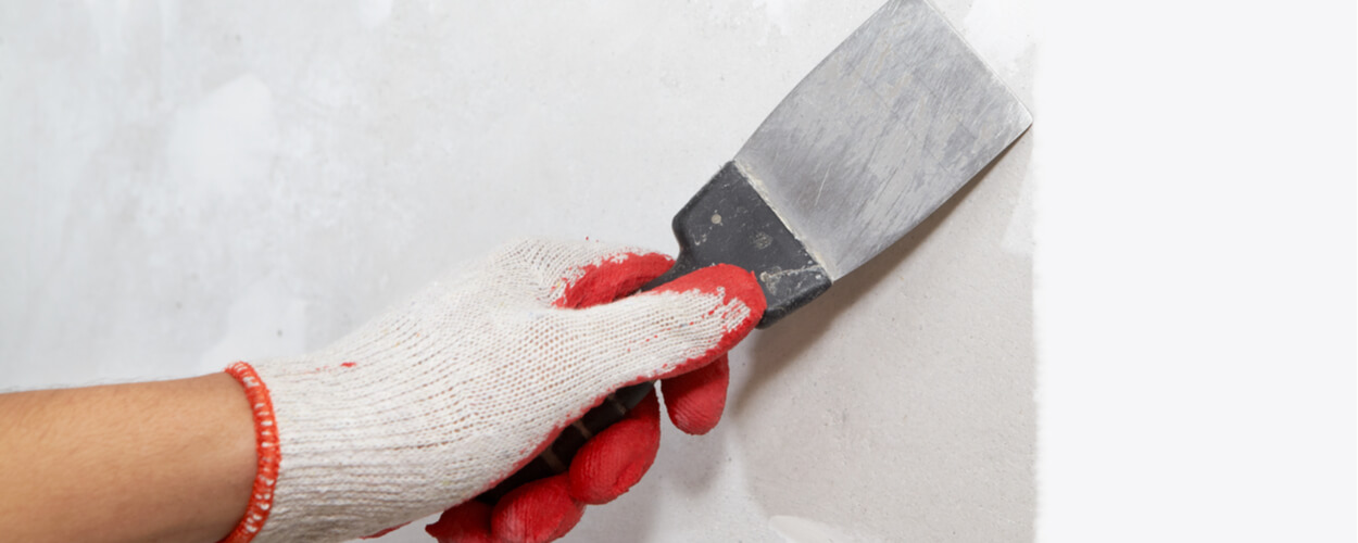 Comment boucher des trous dans une cloison sèche TIMBER MART