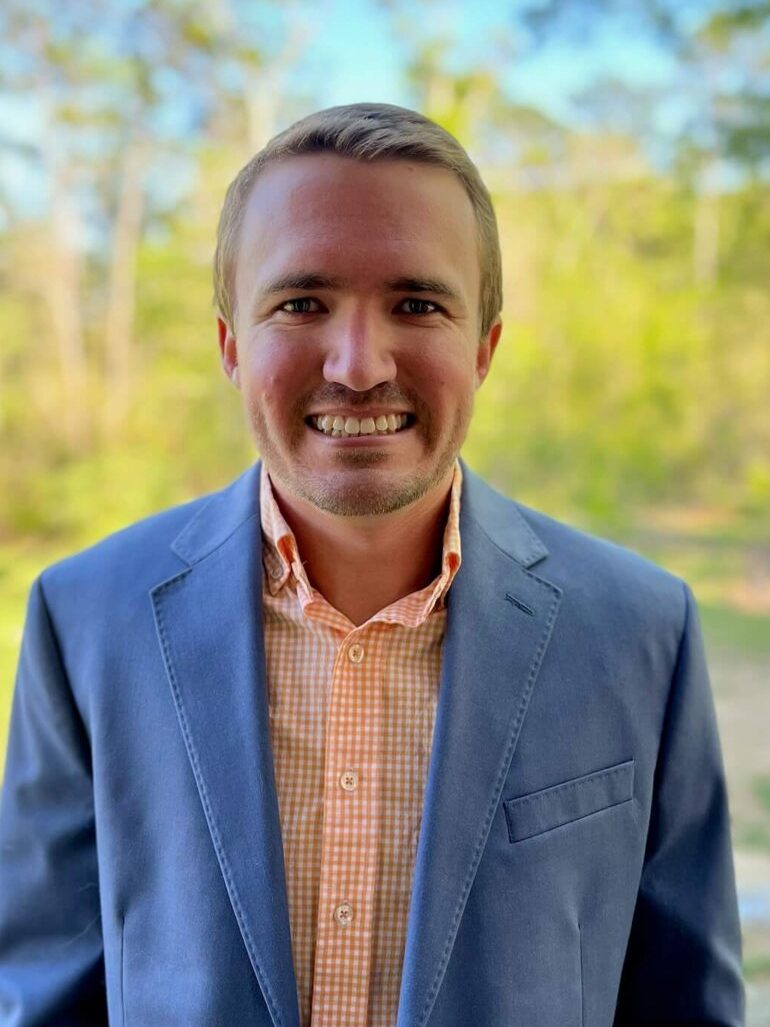 Timberton Golf Club, Hattiesburg, MS EMPLOYMENT APPLICATION Please