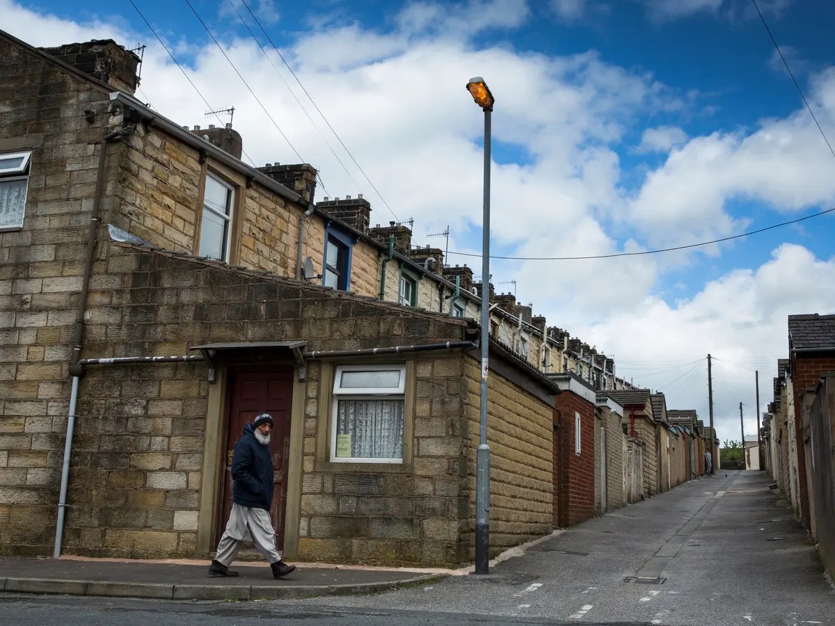 WHY IS BURNLEY GETTING EASY SELLING OF PROPERTIES AND NOT KINGSTON