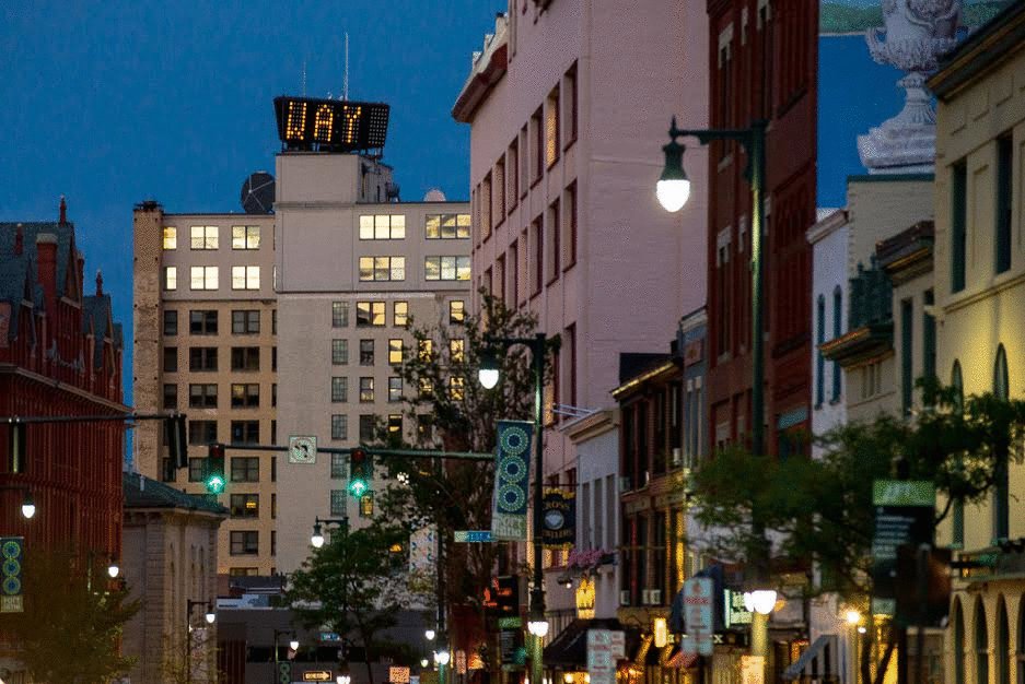 joe says "way side" Portland Maine Time and Temp Building Photos