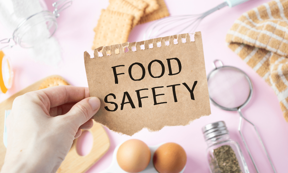 How to Train Restaurant Employees on Food Safety Regulations