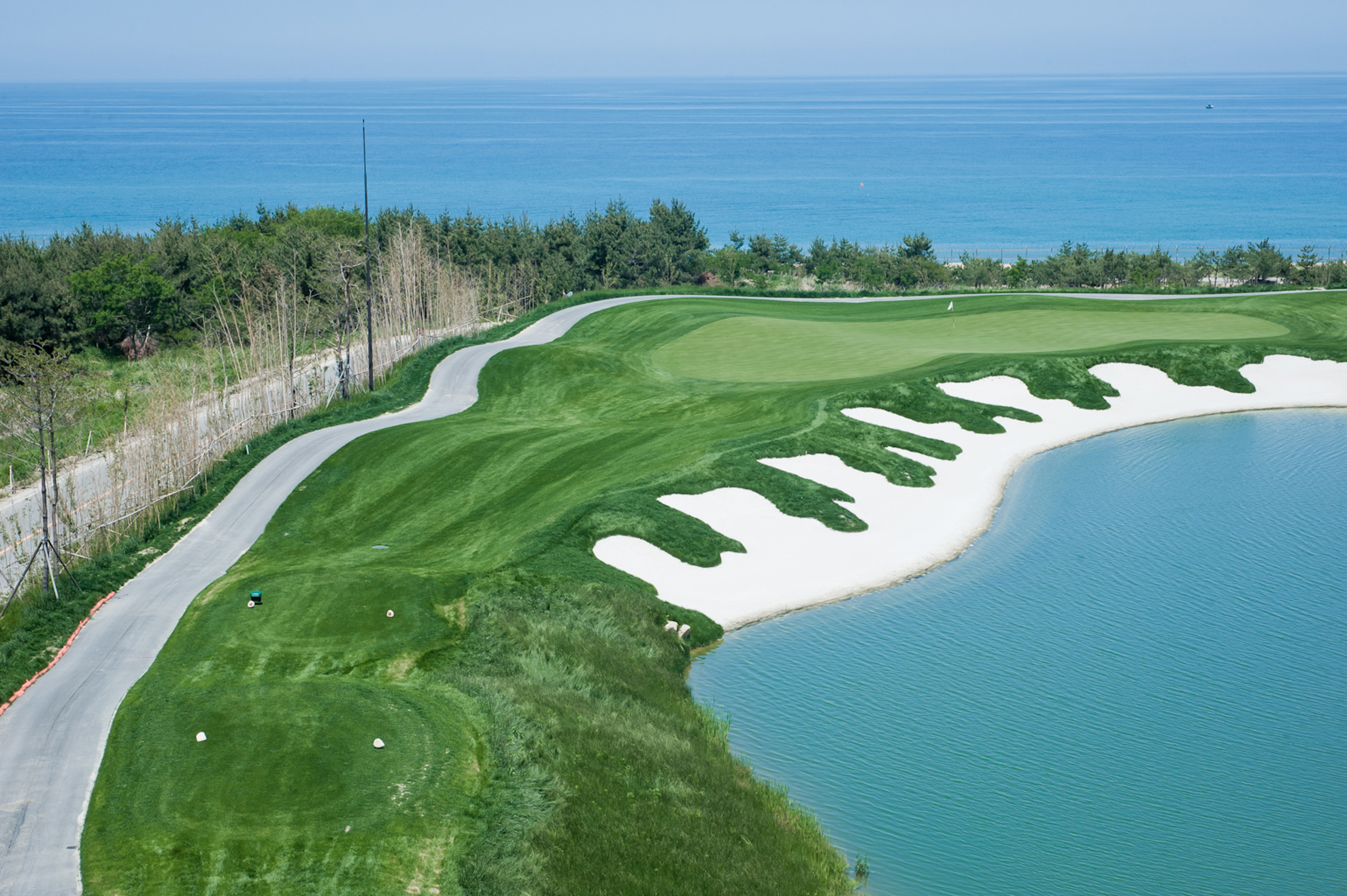 Maple Beach Golf & Resort 1 timeofblue