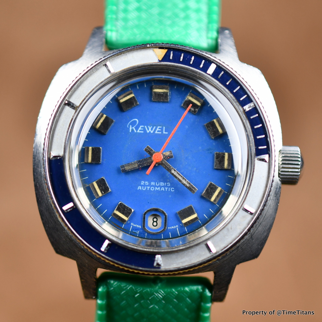 REWEL VINTAGE CUSHION DIVER AUTOMATIC ACRYLIC BEZEL AMAZING BLUE DIAL