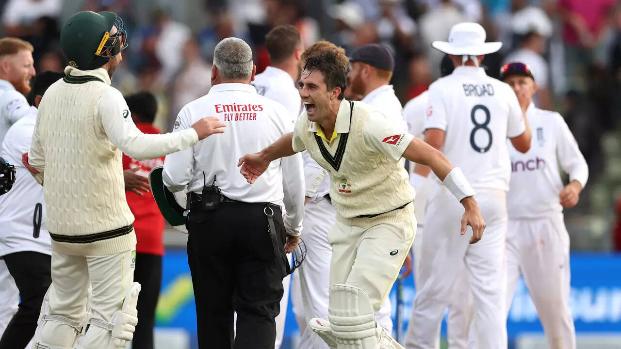 'Test cricket at its best' Twitter abuzz after Australia edge England