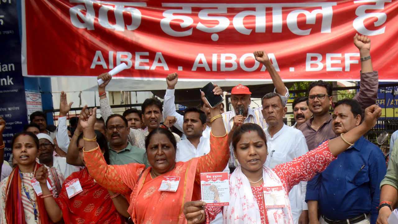 United Forum of Bank Unions calls for 2day strike on Jan 3031