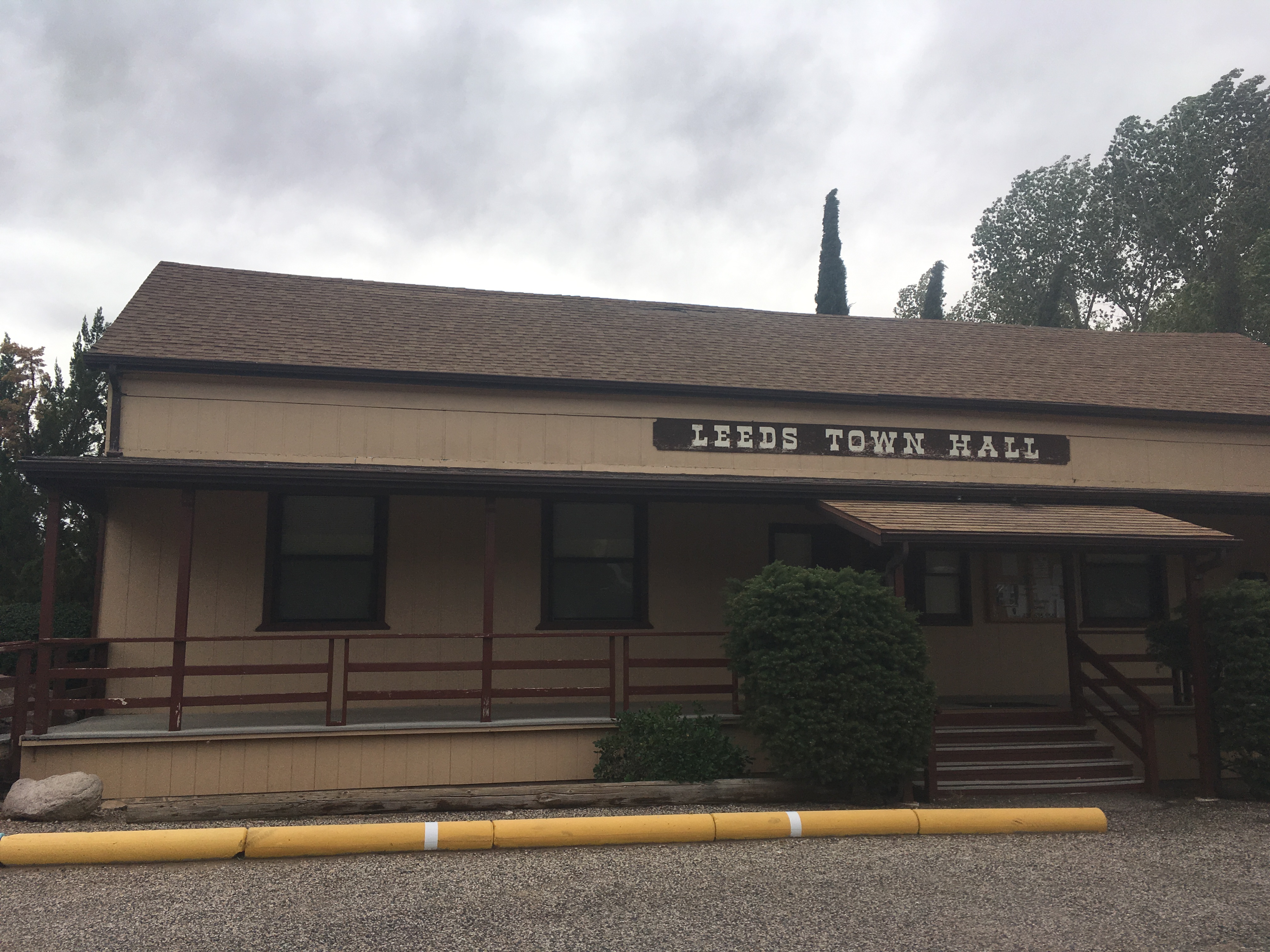 Leeds Town Hall Time.Travel.Trek.