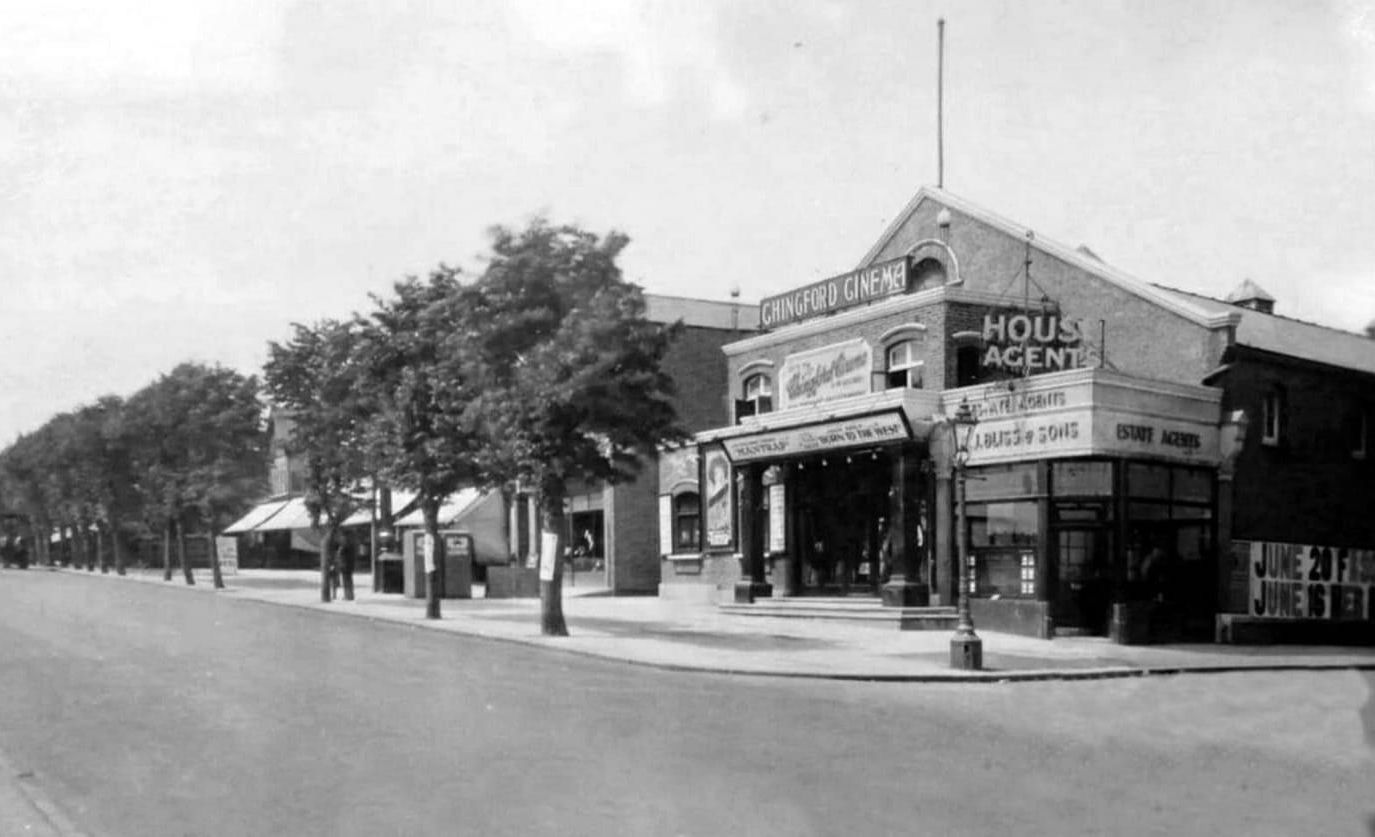 Station Road, Chingford, London TimeViews